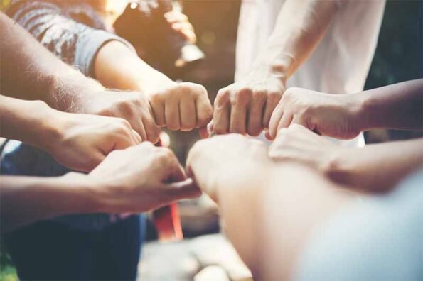 Manajemen Sumber Daya Manusia: Membangun Tim Hebat di Era Digital